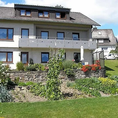 Im Sauerland Hillside 4* הלנברג